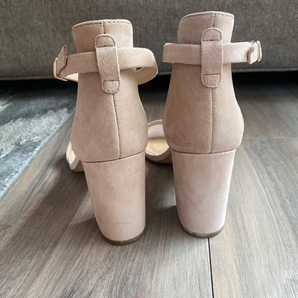 Beige Suede Block Heel Sandal 7.5 - Picture 8 of 12